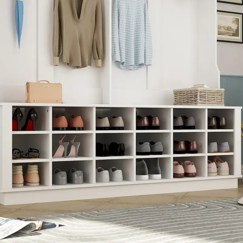 Grand meuble d'entrée avec porte-manteaux, banc à chaussures et rangement inférieur